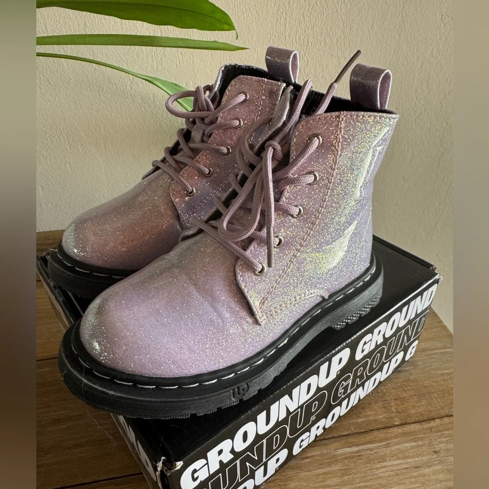 EUC Ground up Toddler Lace-Up side zipper Pink shiny glitter Boots size 9